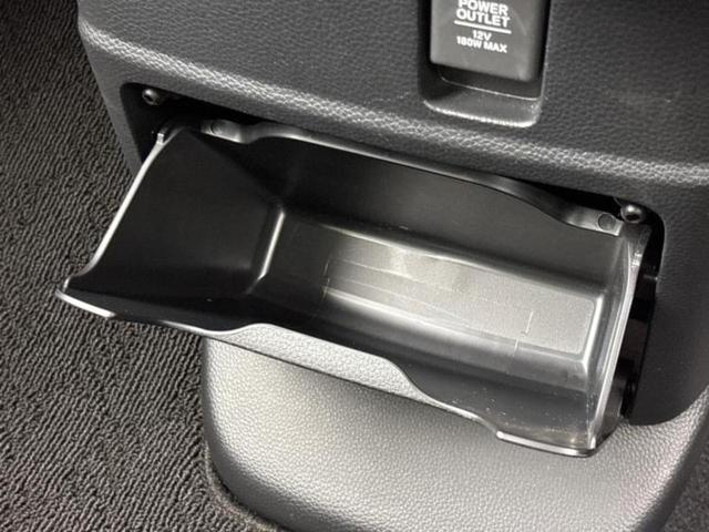 N-BOXカスタム 4WD L・ターボスタイルプラスブラック 新品タイヤ/保証書/純正 SDナビ/衝突安全装置/両側電動スライドドア/シートヒーター/車線逸脱防止支援システム/シート ハーフレザー/パーキングアシスト バックガイド 衝突被害軽減システム 4WD(35枚目)