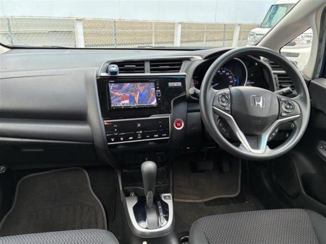 フィット １３Ｇ・Ｌホンダセンシング　新品タイヤ／保証書／純正　ＳＤナビ／ホンダセンシング／パーキングアシスト　バックガイド／ドライブレコーダー　社外／ヘッドランプ　ＬＥＤ／ＵＳＢジャック／Ｂｌｕｅｔｏｏｔｈ接続／ＥＴＣ　バックカメラ（7枚目）