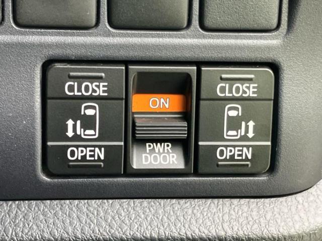 ヴォクシー ４ＷＤ　ＺＳキラメキ　保証書／社外　９インチ　ＳＤナビ／フリップダウンモニター　社外　１０．１インチ／両側電動スライドドア／ヘッドランプ　ＨＩＤ／ＥＴＣ／ＥＢＤ付ＡＢＳ／横滑り防止装置／アイドリングストップ　後席モニター（31枚目）