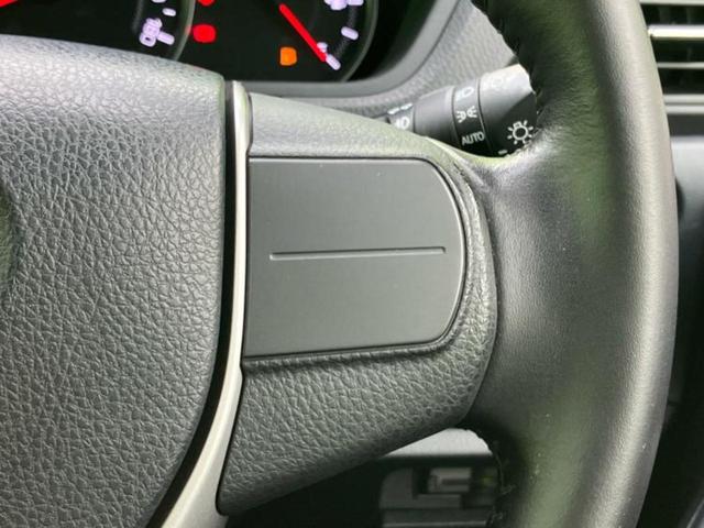 ヴォクシー ４ＷＤ　ＺＳキラメキ　保証書／社外　９インチ　ＳＤナビ／フリップダウンモニター　社外　１０．１インチ／両側電動スライドドア／ヘッドランプ　ＨＩＤ／ＥＴＣ／ＥＢＤ付ＡＢＳ／横滑り防止装置／アイドリングストップ　後席モニター（36枚目）