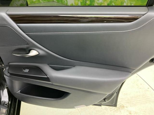 ＷＥＣＡＲＳでは各商談席に大型モニターをご用意しております！見やすい大画面でゆったりと全国の在庫をご覧いただけます！是非ご来店お待ちしております！