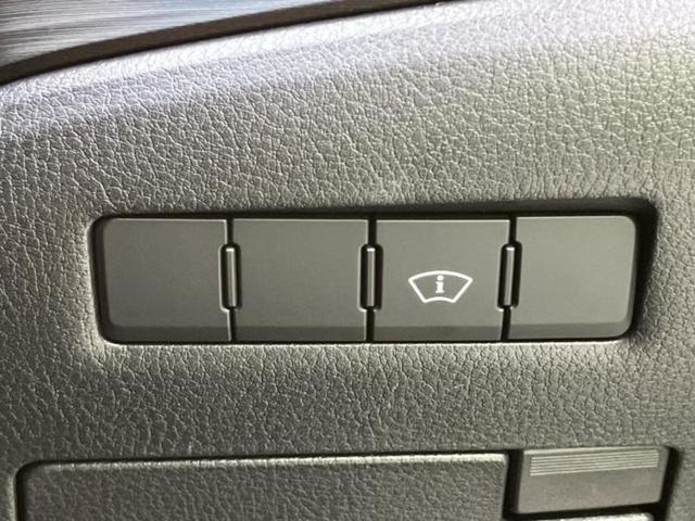 ＷＥＣＡＲＳでは各商談席に大型モニターをご用意しております！見やすい大画面でゆったりと全国の在庫をご覧いただけます！是非ご来店お待ちしております！