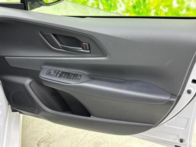 プリウス X 保証書/ディスプレイオーディオ+ナビ8インチ/衝突安全装置/車線逸脱防止支援システム/ヘッドランプ LED/ETC/EBD付ABS/横滑り防止装置/アイドリングストップ 衝突被害軽減システム 禁煙車(4枚目)