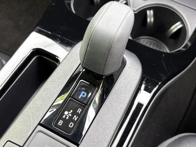 プリウス X 保証書/ディスプレイオーディオ+ナビ8インチ/衝突安全装置/車線逸脱防止支援システム/ヘッドランプ LED/ETC/EBD付ABS/横滑り防止装置/アイドリングストップ 衝突被害軽減システム 禁煙車(15枚目)