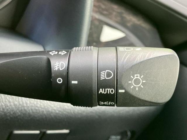 アルファード Ｓタイプゴールド２　保証書／ディスプレイオーディオ８インチ／トヨタセーフティセンス／両側電動スライドドア／車線逸脱防止支援システム／シート　ハーフレザー／電動バックドア／ヘッドランプ　ＬＥＤ　衝突被害軽減システム　ＥＴＣ（18枚目）