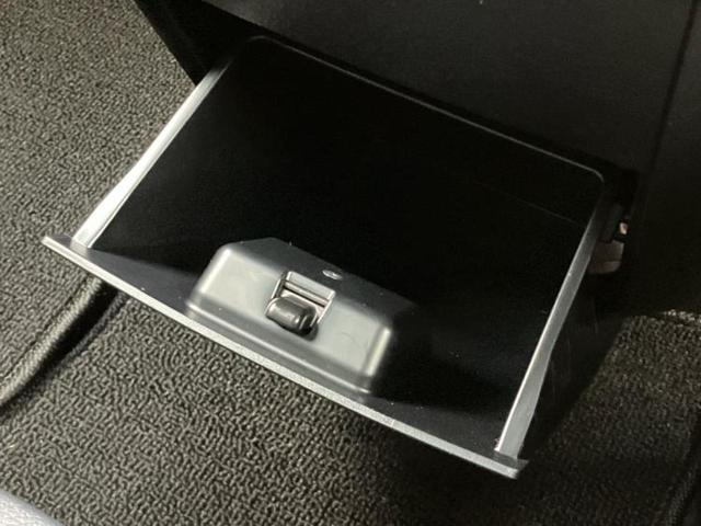 アルファード Ｓタイプゴールド２　保証書／ディスプレイオーディオ８インチ／トヨタセーフティセンス／両側電動スライドドア／車線逸脱防止支援システム／シート　ハーフレザー／電動バックドア／ヘッドランプ　ＬＥＤ　衝突被害軽減システム　ＥＴＣ（36枚目）