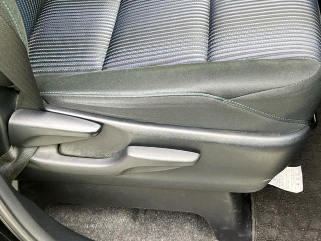 ヴォクシー ＺＳキラメキ　社外　１０インチ　ＳＤナビ／フリップダウンモニター　社外　１２．８インチ／両側電動スライドドア／ドライブレコーダー　社外／ヘッドランプ　ＨＩＤ／Ｂｌｕｅｔｏｏｔｈ接続／ＥＴＣ／ＥＢＤ付ＡＢＳ　ドラレコ（6枚目）