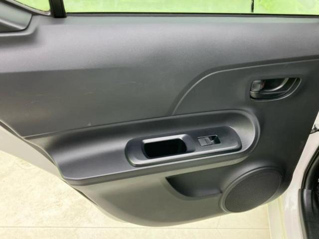 アクア Ｓ　新品タイヤ／保証書／純正　ＳＤナビ／Ｂｌｕｅｔｏｏｔｈ接続／ＥＴＣ／ＥＢＤ付ＡＢＳ／横滑り防止装置／アイドリングストップ／バックモニター／ワンセグＴＶ／エアバッグ　運転席／エアバッグ　助手席（22枚目）