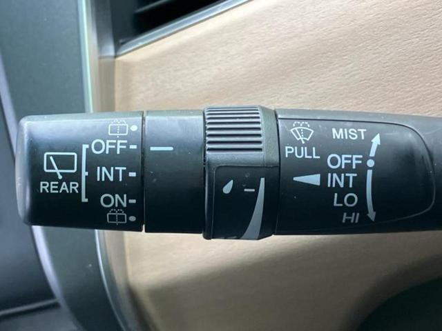 フリード Ｇ　新品タイヤ／保証書／純正　メモリーナビ／電動スライドドア／ヘッドランプ　ＨＩＤ／Ｂｌｕｅｔｏｏｔｈ接続／ＥＴＣ／ＥＢＤ付ＡＢＳ／横滑り防止装置／アイドリングストップ／バックモニター　バックカメラ（28枚目）