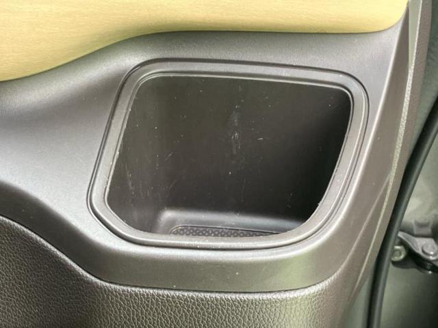 フリード Ｇ　新品タイヤ／保証書／純正　メモリーナビ／電動スライドドア／ヘッドランプ　ＨＩＤ／Ｂｌｕｅｔｏｏｔｈ接続／ＥＴＣ／ＥＢＤ付ＡＢＳ／横滑り防止装置／アイドリングストップ／バックモニター　バックカメラ（32枚目）