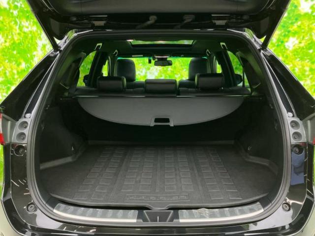 ハリアー プレミアムスタイルノアール 新品タイヤ/サンルーフ/保証書/純正 9インチ SDナビ/トヨタセーフティセンス/車線逸脱防止支援システム/シート ハーフレザー/電動バックドア/ドライブレコーダー 純正/ヘッドランプ LED ETC(8枚目)