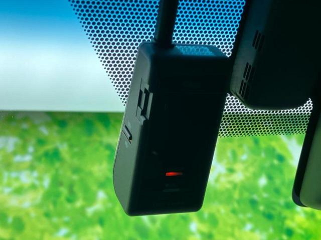 ハリアー プレミアムスタイルノアール 新品タイヤ/サンルーフ/保証書/純正 9インチ SDナビ/トヨタセーフティセンス/車線逸脱防止支援システム/シート ハーフレザー/電動バックドア/ドライブレコーダー 純正/ヘッドランプ LED ETC(34枚目)