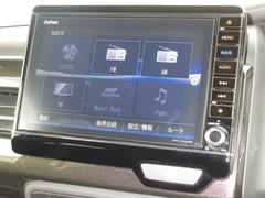 ナビゲーションはギャザズ８インチメモリーナビ（ＶＸＵ−１８５ＮＢｉ）を装着しております。ＡＭ、ＦＭ、ＣＤ、ＤＶＤ再生、Ｂｌｕｅｔｏｏｔｈ、音楽録音再生、フルセグＴＶがご使用いただけます。 5