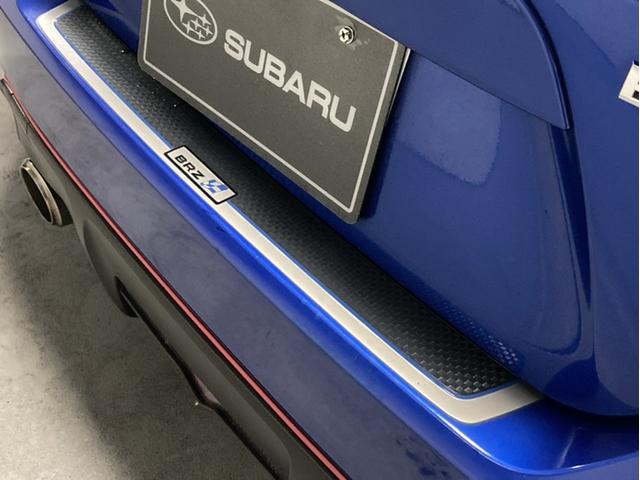 ＢＲＺ ＧＴ　６ＡＴ　ブレンボブレーキ　トランクスポイラー　ナビ　１年間走行距離無制限保証　ケンウッド７インチナビ　ＥＴＣ２．０　バックカメラ　１オーナー　リヤフォグランプ　フットランプ　ＬＥＤアクセサリーライナー　シートヒーター　プッシュスタート　スマートキー（42枚目）