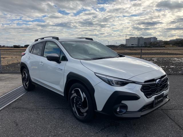 クロストレック プレミアムＳ：ＨＥＶ　元社用車　新世代アイサイト　ＬＥＤヘッドライト　ワンオーナー　運・助手席パワーシート　シートヒーター　ルーフレール　ＥＴＣ２．０　ドラレコ　全方位カメラ　運・助・サイド・カーテン・歩行者エアバック（8枚目）