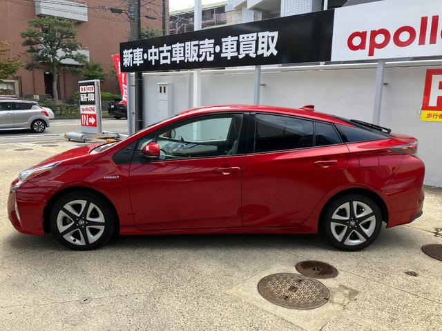 プリウス Ａプレミアム　ツーリングセレクション　ドライブレコーダー　ＥＴＣ　クリアランスソナー　レーンアシスト　オートクルーズコントロール　パークアシスト　衝突被害軽減システム　バックカメラ　ナビ　ＴＶ　アルミホイール　オートマチックハイビーム（15枚目）