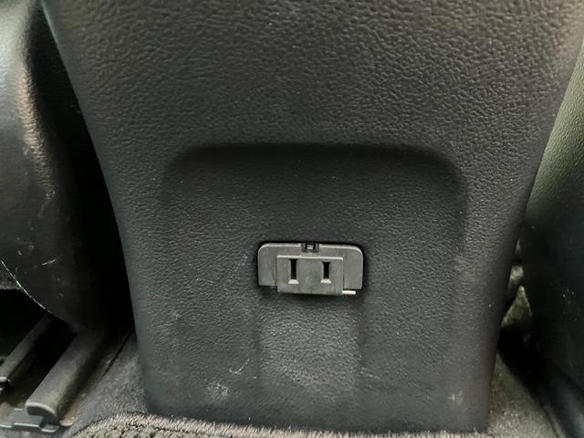 プリウス Ａプレミアム　ツーリングセレクション　ドライブレコーダー　ＥＴＣ　クリアランスソナー　レーンアシスト　オートクルーズコントロール　パークアシスト　衝突被害軽減システム　バックカメラ　ナビ　ＴＶ　アルミホイール　オートマチックハイビーム（25枚目）