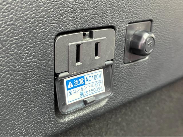 プリウス Ａプレミアム　ツーリングセレクション　ドライブレコーダー　ＥＴＣ　クリアランスソナー　レーンアシスト　オートクルーズコントロール　パークアシスト　衝突被害軽減システム　バックカメラ　ナビ　ＴＶ　アルミホイール　オートマチックハイビーム（26枚目）