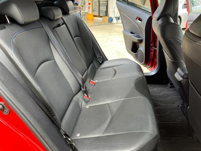 プリウス Ａプレミアム　ツーリングセレクション　ドライブレコーダー　ＥＴＣ　クリアランスソナー　レーンアシスト　オートクルーズコントロール　パークアシスト　衝突被害軽減システム　バックカメラ　ナビ　ＴＶ　アルミホイール　オートマチックハイビーム（36枚目）