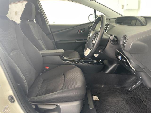 プリウス Sセーフティプラス ナビ ETC Bモニター ドラレコ 衝突回避システム PKSB レーンキープ 衝突安全ボディ Aライト LEDライト オートマハイビーム クルコン イモビライザー 横滑り防止機能 PW オ-トエアコン(26枚目)