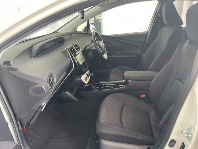 プリウス Sセーフティプラス ナビ ETC Bモニター ドラレコ 衝突回避システム PKSB レーンキープ 衝突安全ボディ Aライト LEDライト オートマハイビーム クルコン イモビライザー 横滑り防止機能 PW オ-トエアコン(27枚目)