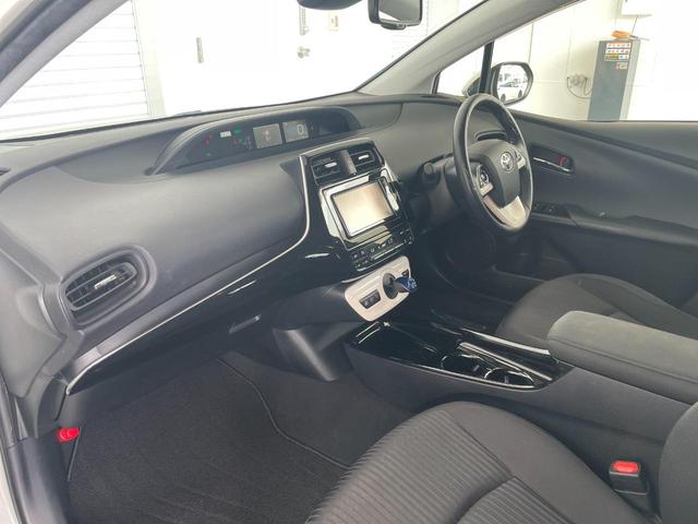 プリウス Sセーフティプラス ナビ ETC Bモニター ドラレコ 衝突回避システム PKSB レーンキープ 衝突安全ボディ Aライト LEDライト オートマハイビーム クルコン イモビライザー 横滑り防止機能 PW オ-トエアコン(28枚目)