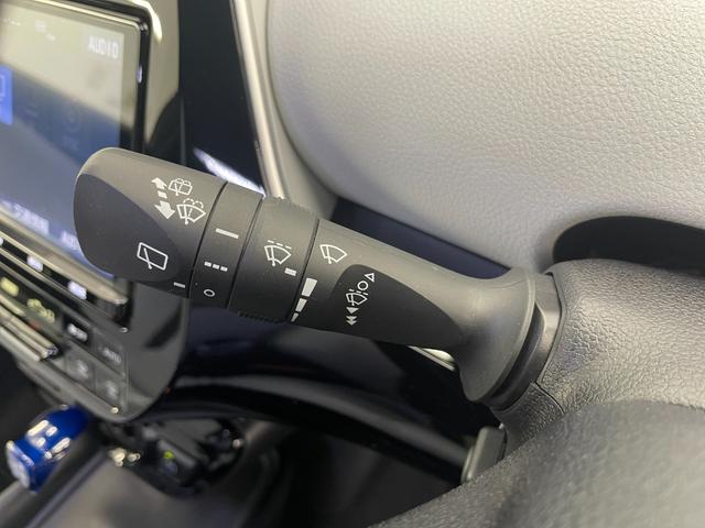 プリウス Sツーリングセレクション ナビ ETC Bモニター ドラレコ レーンキープA AHB シートH エアバック アイスト LEDヘッド イモビ オートクルーズ 横滑り防止 Aライト 助手席エアバック ABS フルオートエアコン(30枚目)