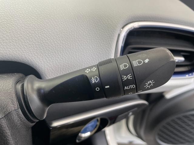 プリウス Sツーリングセレクション ナビ ETC Bモニター ドラレコ レーンキープA AHB シートH エアバック アイスト LEDヘッド イモビ オートクルーズ 横滑り防止 Aライト 助手席エアバック ABS フルオートエアコン(31枚目)