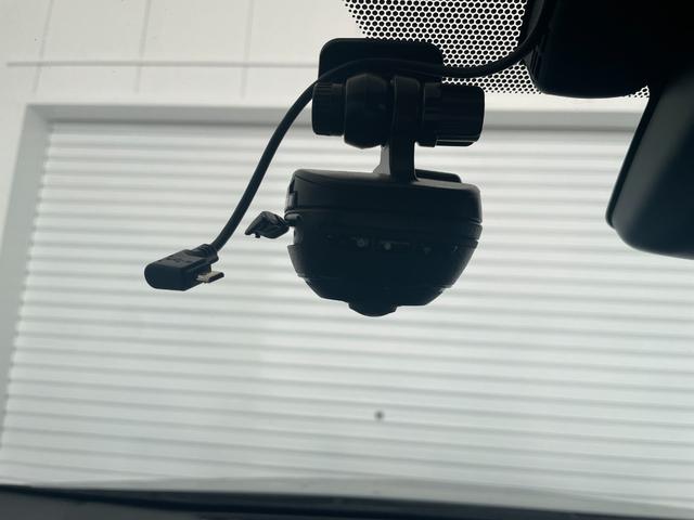 プリウス S ナビ ETC Bモニター 衝突回避システム PKSB レーンキープ 衝突安全ボディ Aライト LEDライト オートマチックハイビーム クルコン イモビライザー 横滑り防止機能 PW オ-トエアコン(9枚目)