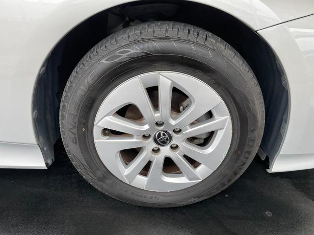 プリウス S ナビ ETC Bモニター 衝突回避システム PKSB レーンキープ 衝突安全ボディ Aライト LEDライト オートマチックハイビーム クルコン イモビライザー 横滑り防止機能 PW オ-トエアコン(24枚目)