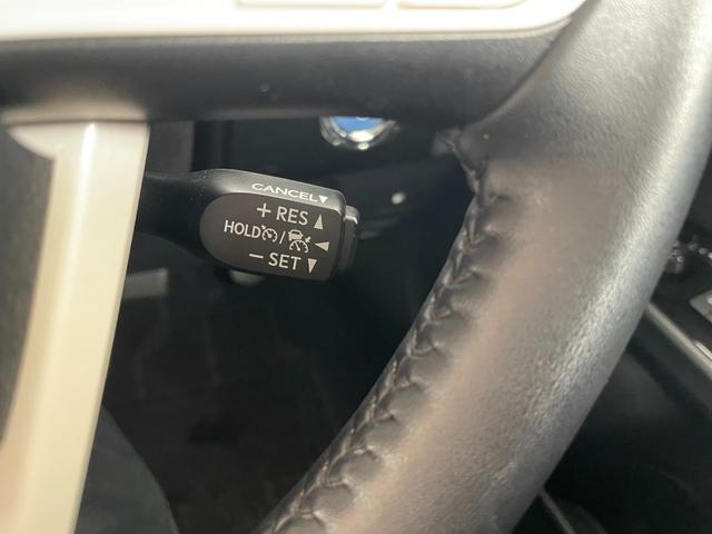 プリウス S ナビ ETC Bモニター 衝突回避システム PKSB レーンキープ 衝突安全ボディ Aライト LEDライト オートマチックハイビーム クルコン イモビライザー 横滑り防止機能 PW オ-トエアコン(34枚目)