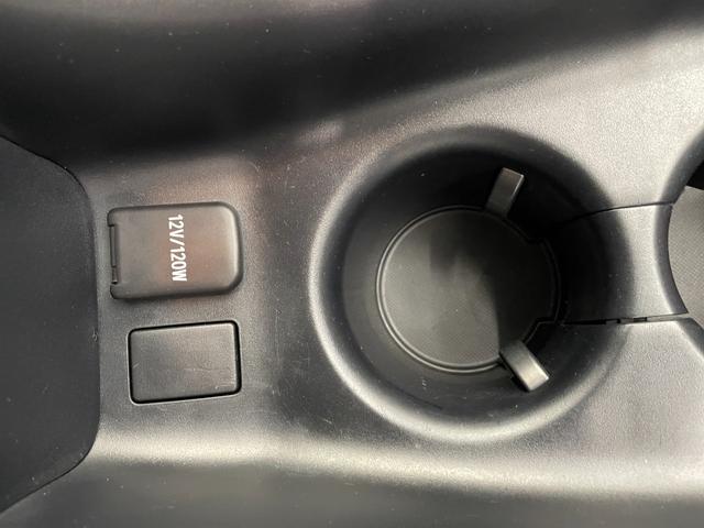 プリウス S ナビ ETC Bモニター 衝突回避システム PKSB レーンキープ 衝突安全ボディ Aライト LEDライト オートマチックハイビーム クルコン イモビライザー 横滑り防止機能 PW オ-トエアコン(40枚目)