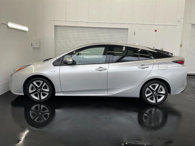 プリウス Aツーリングセレクション ナビ ETC Bモニター ドラレコ Cソナー シートH Pアシスト ATハイビーム レーンキープ イモビライザー クルコン LEDヘッドライト 横滑り防止機能 キーフリ AAC ABS 衝突安全ボディ(14枚目)