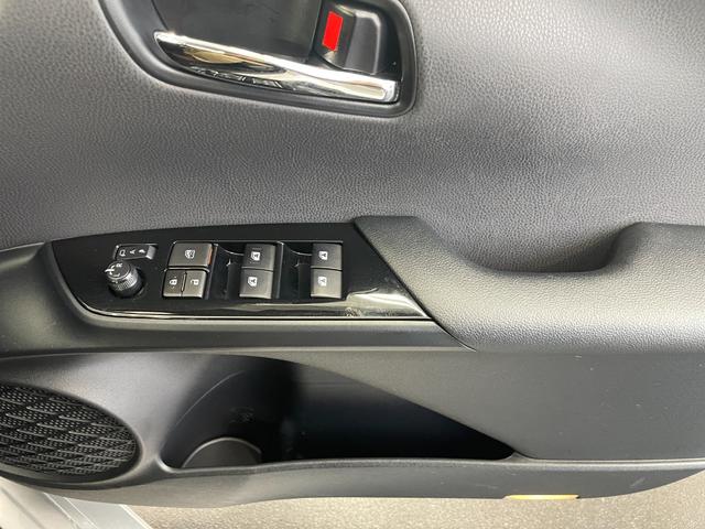 プリウス Aツーリングセレクション ナビ ETC Bモニター ドラレコ Cソナー シートH Pアシスト ATハイビーム レーンキープ イモビライザー クルコン LEDヘッドライト 横滑り防止機能 キーフリ AAC ABS 衝突安全ボディ(32枚目)