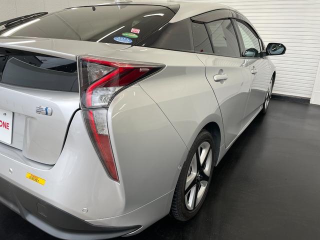 プリウス Aツーリングセレクション ナビ ETC Bモニター ドラレコ Cソナー シートH Pアシスト ATハイビーム レーンキープ イモビライザー クルコン LEDヘッドライト 横滑り防止機能 キーフリ AAC ABS 衝突安全ボディ(52枚目)