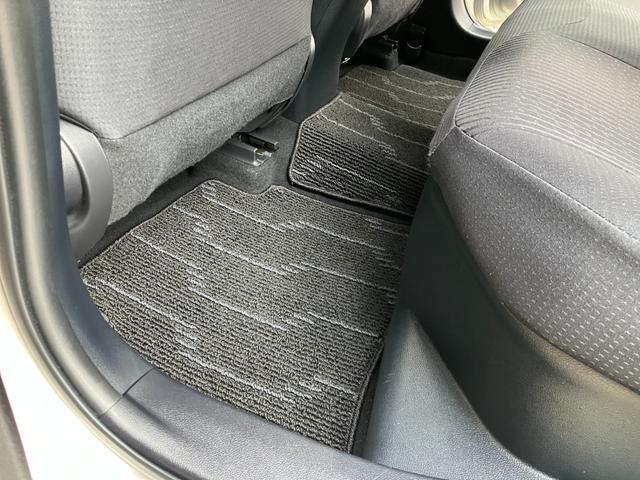 プリウス Ｓセーフティプラス　ナビ　ＥＴＣ　Ｂカメラ　クリアランスソナー　レーンアシスト　オートクルーズコントロール　パークアシスト　衝突被害軽減システム　アルミホイール　オートマチックハイビーム　オートライト　ＬＥＤヘッドランプ（49枚目）