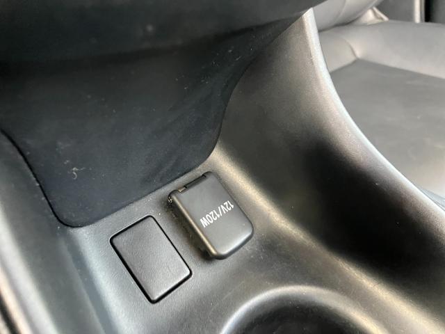 プリウス Ｓツーリングセレクション　ナビ　ＥＴＣ　バックカメラ　ナビ　ＴＶ　アルミホイール　オートライト　ＬＥＤヘッドランプ　ＣＶＴ　シートヒーター　スマートキー　アイドリングストップ　電動格納ミラー　盗難防止システム　ＣＤ　ＵＳＢ（34枚目）