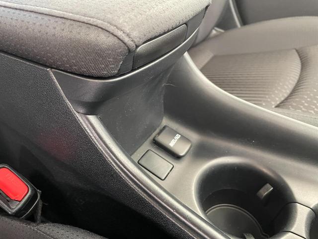 プリウス Ｓセーフティプラス　ナビ　Ｂモニター　ＥＴＣ　ドラレコ　衝突回避システム　衝突安全ボディ　Ａライト　ＬＥＤライト　オートマチックハイビーム　クルコン　イモビライザー　横滑り防止機能　ＰＷ　カーテンエアバッグ　ＡＢＳ（41枚目）