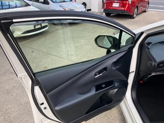 プリウス Ｓ　ドライブレコーダー　ＥＴＣ　バックカメラ　クリアランスソナー　オートクルーズコントロール　レーンアシスト　衝突被害軽減システム　アルミホイール　オートマチックハイビーム　オートライト（38枚目）