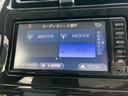プリウス Ｓ　ＥＴＣ　バックカメラ　ナビ　ＴＶ　アルミホイール　オートライト　ＬＥＤヘッドランプ　スマートキー　電動格納ミラー　ＣＶＴ　盗難防止システム　衝突安全ボディ　ＡＢＳ　ＥＳＣ　ＣＤ（7枚目）