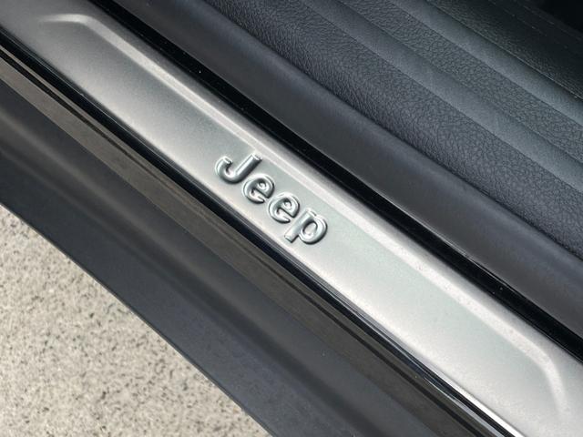 ジープ・コンパス リミテッド　純正ナビ　フルセグＴＶ　３６０°モニター　衝突被害軽減ブレーキ　レーンキープアシスト　ブラインドスポットモニター　アダプティブクルーズコントロール　レザーシート　シートヒーター　ステアリングヒーター（55枚目）