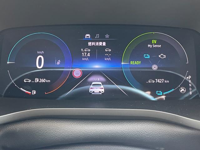 アルカナ ルノー　スポール　ラインＥ－テックハイブリッド　ワンオーナー　純正ディスプレイオーディオ　ＡｐｐｌｅＣａｒＰｌａｙ／ＡｎｄｒｏｉｄＡｕｔｏ　３６０°カメラ　ハーフレザーシート　シートヒーター　ハンドルヒーター　ＥＴＣ　ＡＣＣ　ＢＳＭ　レーンキープ（13枚目）