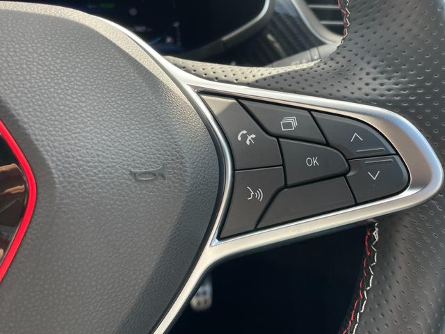 アルカナ ルノー　スポール　ラインＥ－テックハイブリッド　ワンオーナー　純正ディスプレイオーディオ　ＡｐｐｌｅＣａｒＰｌａｙ／ＡｎｄｒｏｉｄＡｕｔｏ　３６０°カメラ　ハーフレザーシート　シートヒーター　ハンドルヒーター　ＥＴＣ　ＡＣＣ　ＢＳＭ　レーンキープ（18枚目）