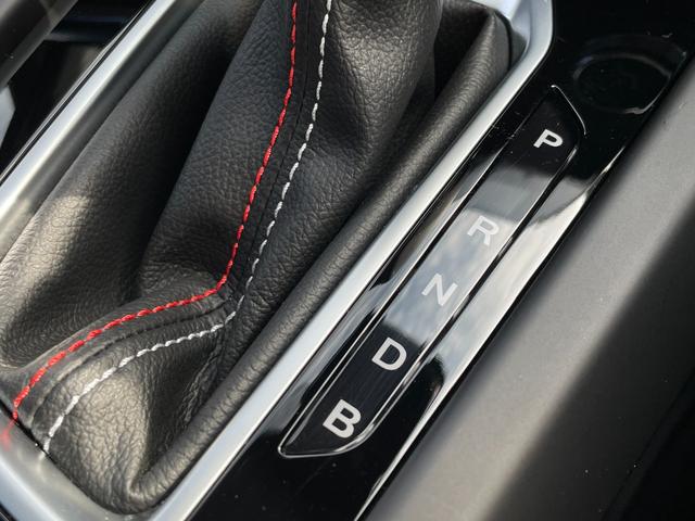アルカナ ルノー　スポール　ラインＥ－テックハイブリッド　ワンオーナー　純正ディスプレイオーディオ　ＡｐｐｌｅＣａｒＰｌａｙ／ＡｎｄｒｏｉｄＡｕｔｏ　３６０°カメラ　ハーフレザーシート　シートヒーター　ハンドルヒーター　ＥＴＣ　ＡＣＣ　ＢＳＭ　レーンキープ（25枚目）