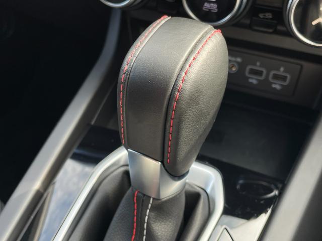 アルカナ ルノー　スポール　ラインＥ－テックハイブリッド　ワンオーナー　純正ディスプレイオーディオ　ＡｐｐｌｅＣａｒＰｌａｙ／ＡｎｄｒｏｉｄＡｕｔｏ　３６０°カメラ　ハーフレザーシート　シートヒーター　ハンドルヒーター　ＥＴＣ　ＡＣＣ　ＢＳＭ　レーンキープ（26枚目）
