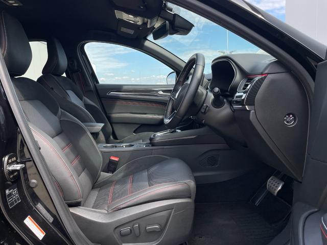 アルカナ ルノー　スポール　ラインＥ－テックハイブリッド　ワンオーナー　純正ディスプレイオーディオ　ＡｐｐｌｅＣａｒＰｌａｙ／ＡｎｄｒｏｉｄＡｕｔｏ　３６０°カメラ　ハーフレザーシート　シートヒーター　ハンドルヒーター　ＥＴＣ　ＡＣＣ　ＢＳＭ　レーンキープ（30枚目）