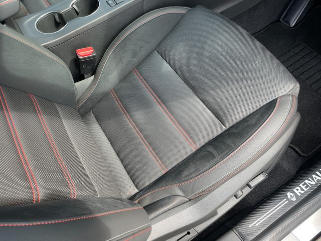 アルカナ ルノー　スポール　ラインＥ－テックハイブリッド　ワンオーナー　純正ディスプレイオーディオ　ＡｐｐｌｅＣａｒＰｌａｙ／ＡｎｄｒｏｉｄＡｕｔｏ　３６０°カメラ　ハーフレザーシート　シートヒーター　ハンドルヒーター　ＥＴＣ　ＡＣＣ　ＢＳＭ　レーンキープ（31枚目）