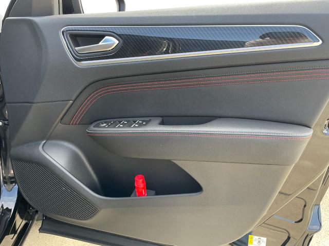 アルカナ ルノー　スポール　ラインＥ－テックハイブリッド　ワンオーナー　純正ディスプレイオーディオ　ＡｐｐｌｅＣａｒＰｌａｙ／ＡｎｄｒｏｉｄＡｕｔｏ　３６０°カメラ　ハーフレザーシート　シートヒーター　ハンドルヒーター　ＥＴＣ　ＡＣＣ　ＢＳＭ　レーンキープ（34枚目）