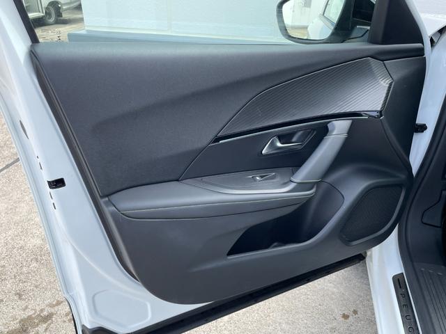 ２００８ ＧＴ　ワンオーナー　純正ナビ／フルセグＴＶ　ドラレコ付デジタルインナーミラー　Ｂカメラ　ＦＯＣＡＬスピーカー　ＥＴＣ　Ａｐｐｌｅ　Ｃａｒ　Ｐｌａｙ　Ａｎｄｏｒｏｉｄｏ　Ａｕｔｏ　ＥＴＣ　ハーフレザー（46枚目）