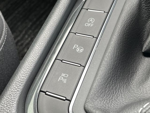 ティグアン ＴＤＩ　４モーション　Ｒライン　純正ナビ　フルセグＴＶ　ＣＤ／ＤＶＤ再生　Ｂｌｕｅｔｏｏｔｈ接続　レザーシート　前席シートヒーター　Ｄ席電動パワーシート　アダプティブクルーズコントロール　ブラインドスポットモニター　レーンキープ（20枚目）